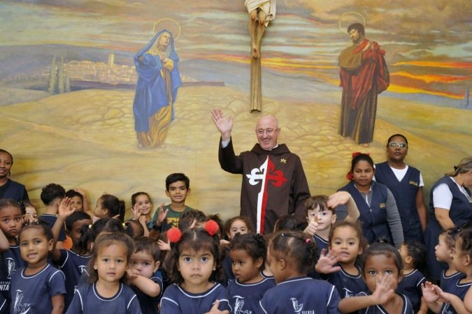 Associação Cristã Santa Clara transforma vidas na Estrutural com acolhimento e esperança diária