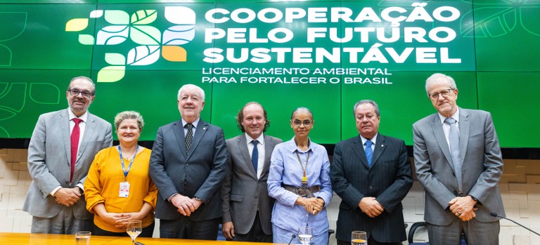 Governo e CNI firmam parceria para modernizar gestão pública e fortalecer licenciamento ambiental no Brasil