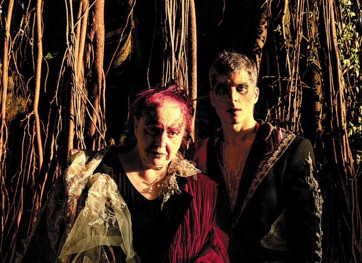 Cida Moreira e Rodrigo Vellozo estreiam o show ‘Com o coração na boca’ com uma proposta teatral inovadora em São Paulo