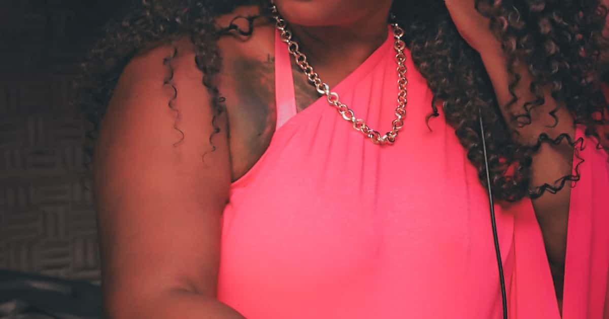 Jam Mercedes Party celebra a força feminina no Hip-Hop com DJs e dança na Galeria Olido em agosto de 2025