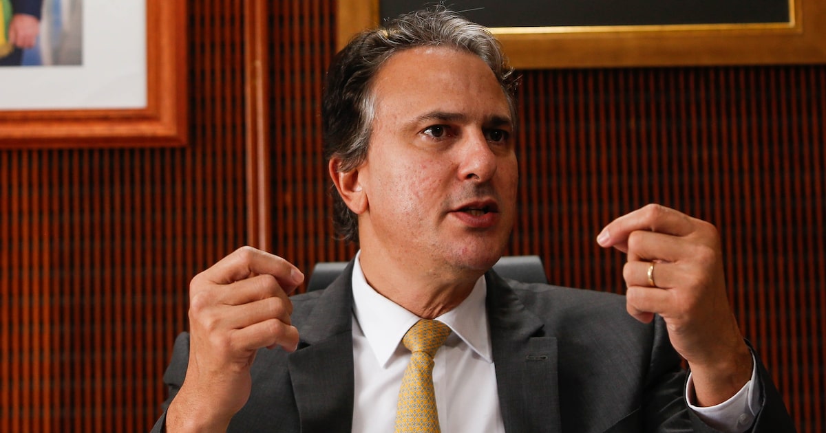 Ministro da Educação anuncia uso de inteligência artificial na correção do Enem e novo app para estudantes
