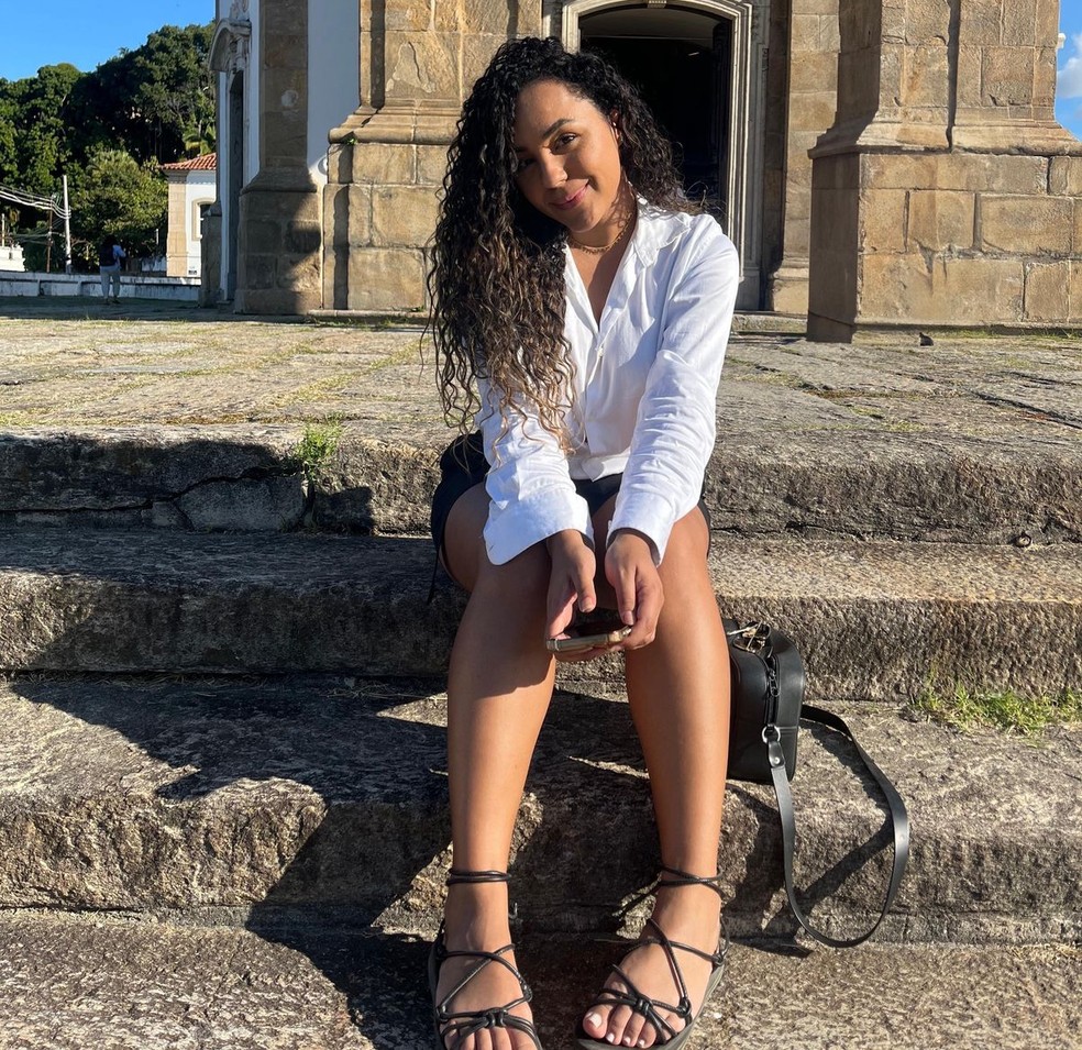 Samille Ornelas enfrenta batalha judicial após ser impedida de matricular-se em Medicina na UFF por critérios de raça