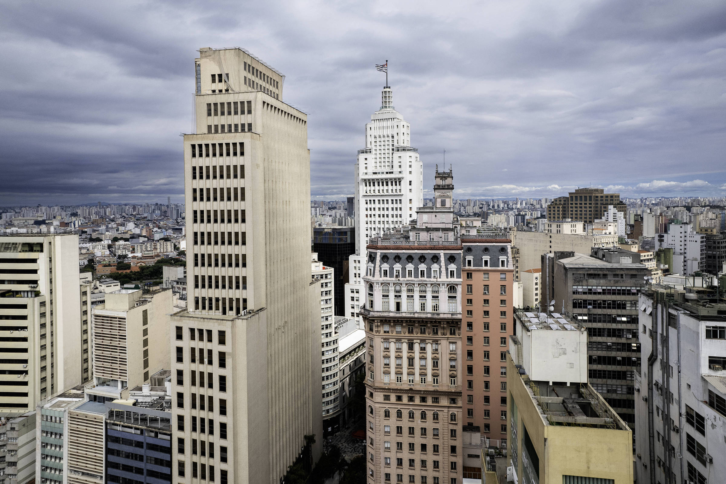 Banco do Brasil terá fachadas do edifício São João cobertas por painéis publicitários para restauração