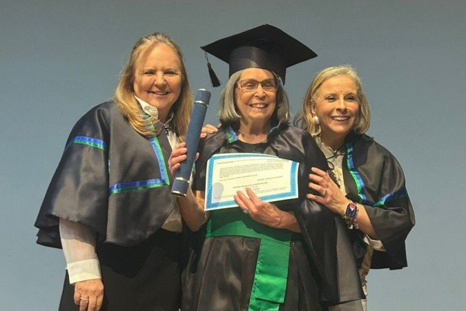 Professora de 77 anos se forma em gerontologia e transforma sua visão sobre a velhice na UnB