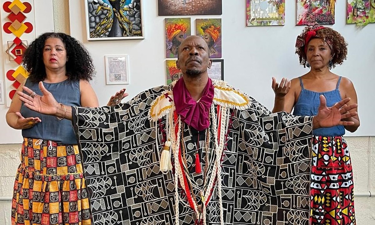 Roteiros culturais em Jacarepaguá resgatam a história local com visitas guiadas e teatro ao ar livre