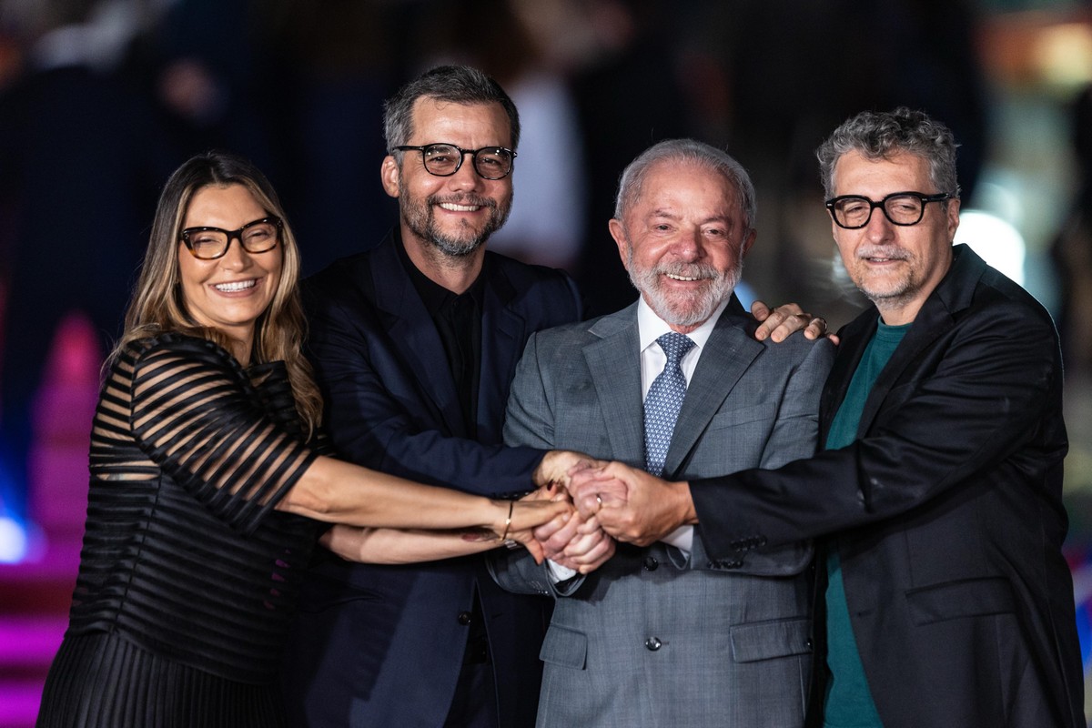 Lula e Janja recebem convidados para estreia de 'O Agente Secreto' e destacam a importância da cultura e dignidade humana