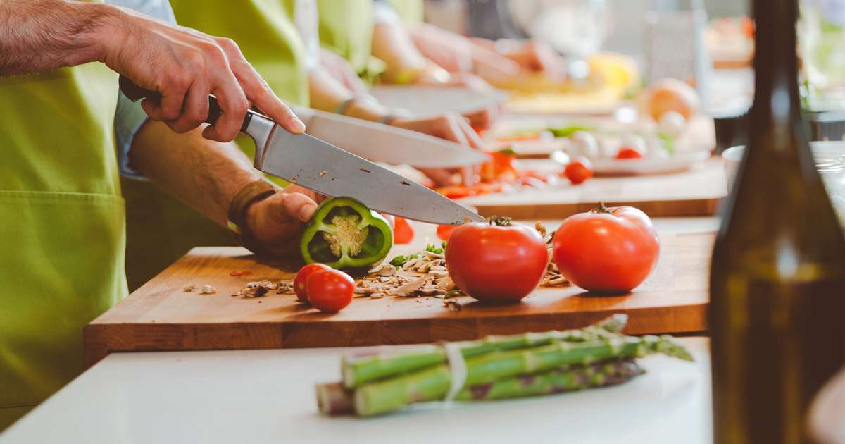 Fundação Paulistana e Instituto Capim Santo oferecem cursos gratuitos de gastronomia em São Paulo