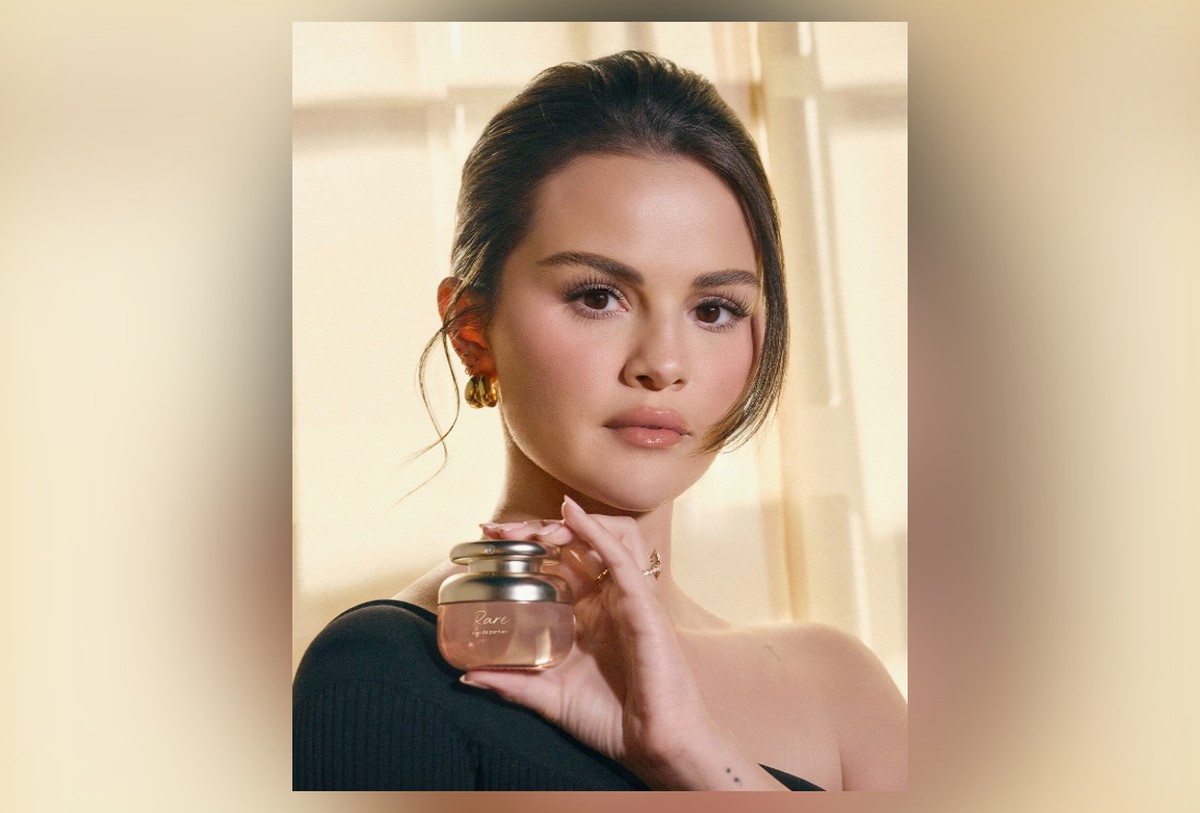 Rare Beauty lança perfume acessível com design inovador para facilitar o uso por pessoas com dificuldades motoras