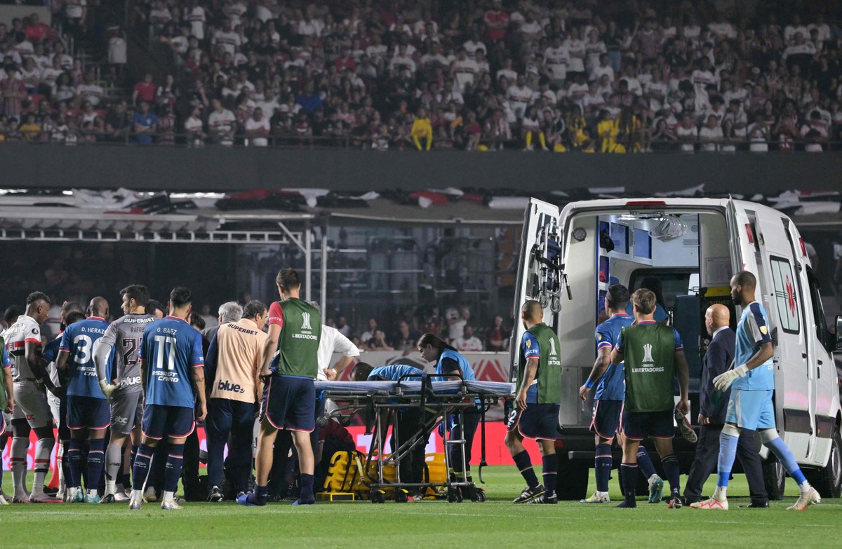 CBF promove capacitação de médicos para emergências cardíacas no futebol após tragédia no campo