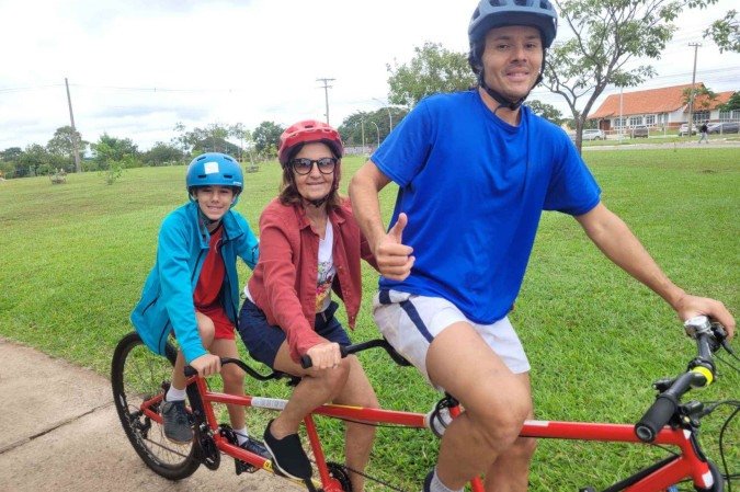 Pais promovem conexão com a natureza e educação ambiental para um futuro sustentável dos filhos