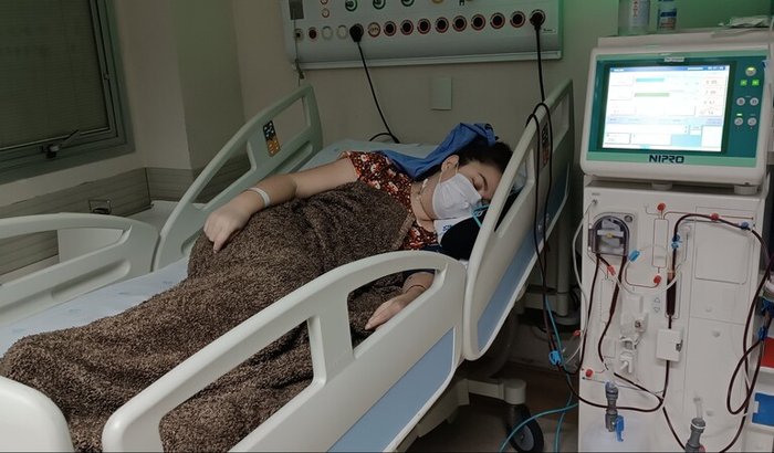 "Ajude Nathália a superar o tratamento contra lúpus e a garantir sua mobilidade e medicamentos essenciais"