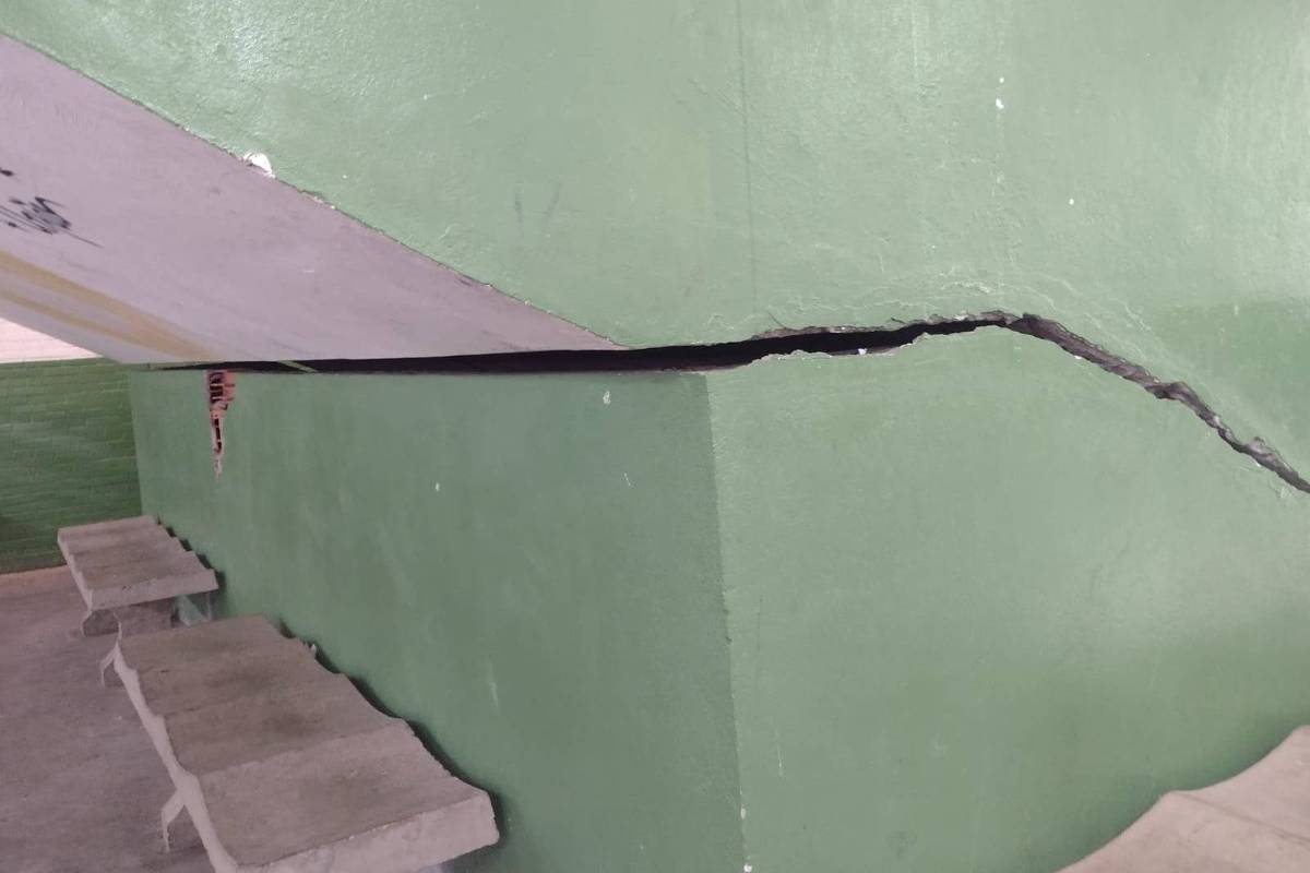 Desigualdade nas escolas de São Paulo: pesquisa revela condições precárias na rede pública em comparação à privada