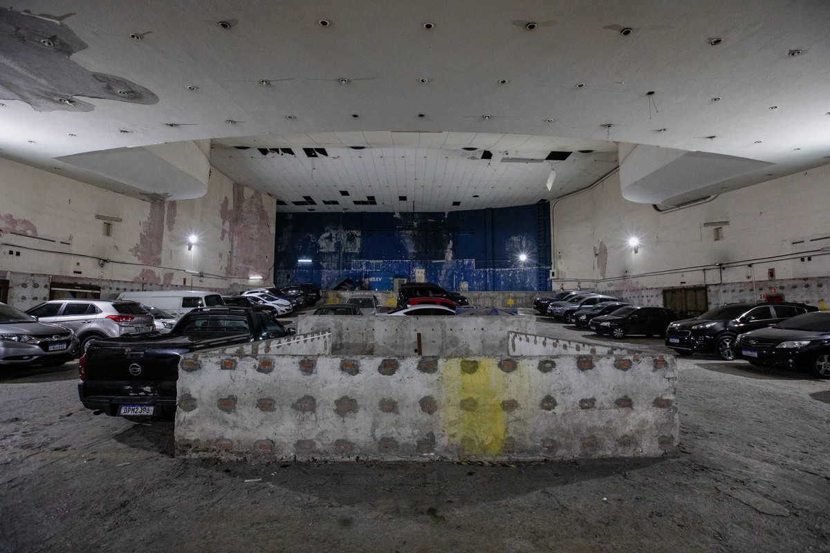 Cine Paissandu reabre como galeria de arte com a mostra ‘Caverna fantasma’ de Manoela Cezar