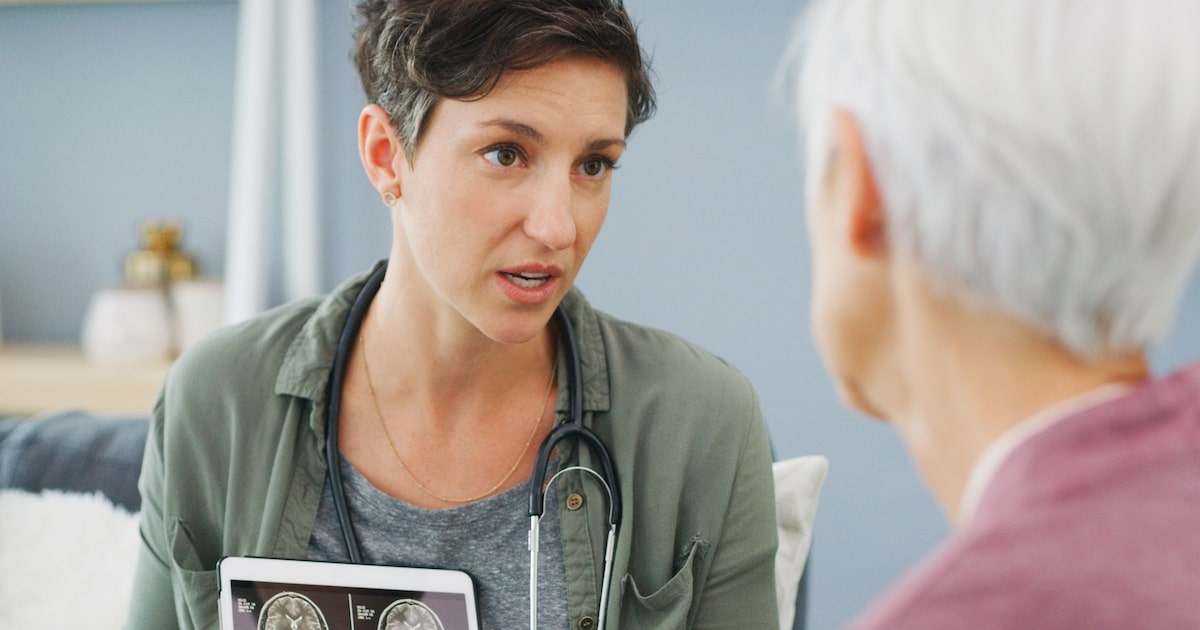 Fatores de risco vasculares podem evitar até 44% dos casos de demência antes dos 80 anos, aponta estudo