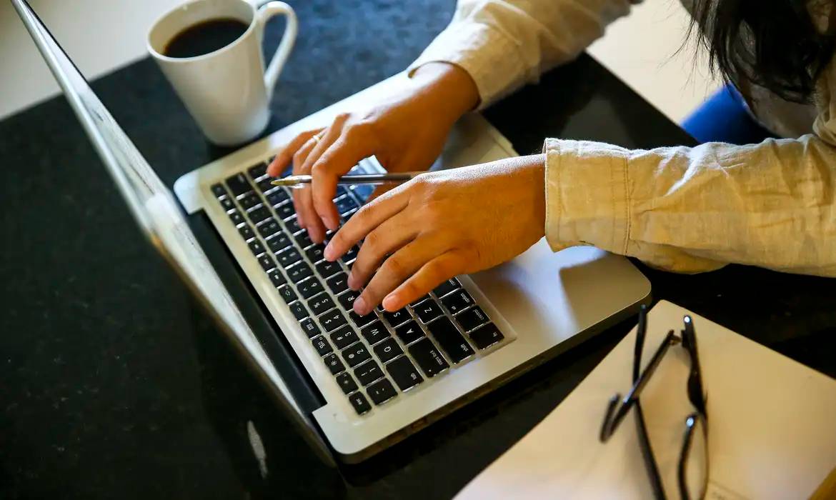 Cresce em 70% o número de brasileiros acima de 60 anos no mercado de trabalho em 12 anos