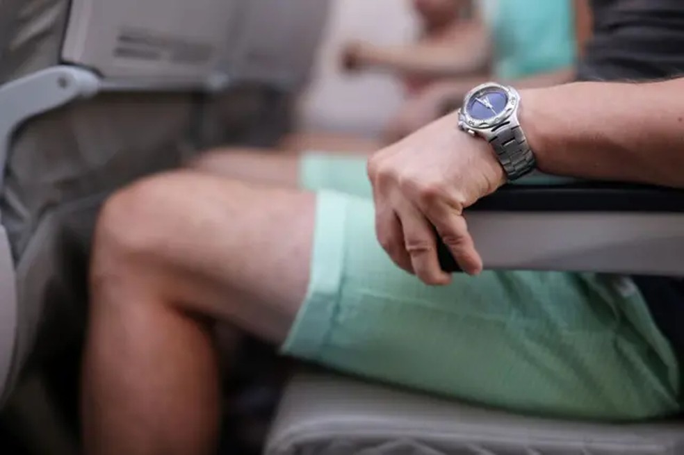Aumento da turbulência severa em voos gera preocupações sobre segurança e custos para companhias aéreas