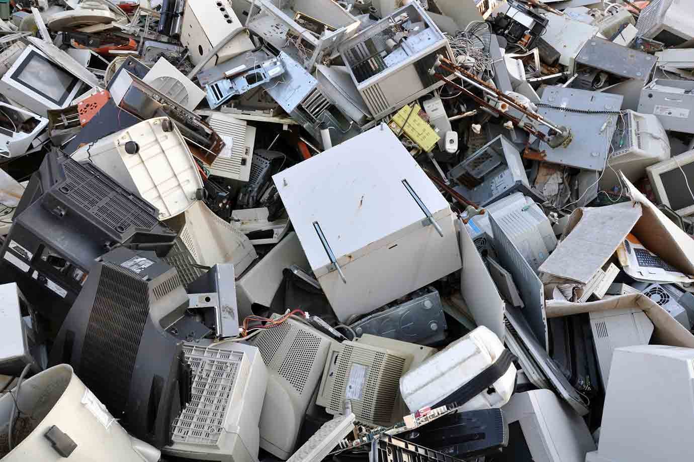 Indústria de reciclagem de alumínio no Brasil enfrenta crise com aumento das exportações de sucata