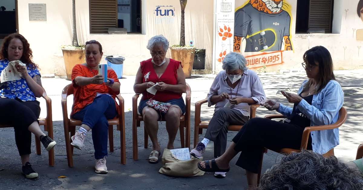 Coletivos de arte e bem-estar transformam espaços públicos em São Paulo, promovendo saúde e conexão social