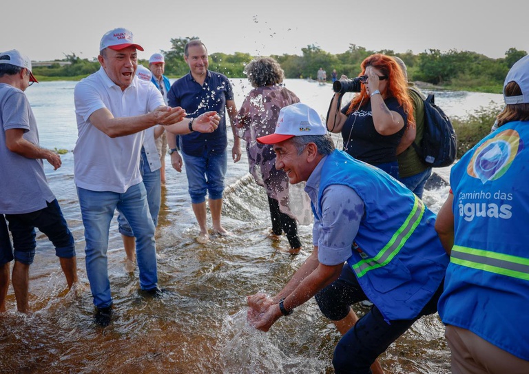Águas do Rio São Francisco chegam ao Rio Grande do Norte, trazendo esperança e segurança hídrica para o sertão