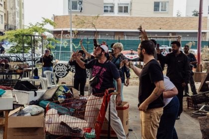 Teatro de Contêiner resiste a despejo e convida público para evento em defesa da cultura negra em São Paulo