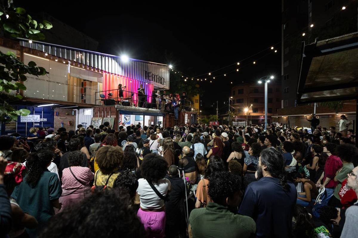 Prefeitura de São Paulo prorroga prazo para desocupação do Teatro de Contêiner e oferece novo espaço