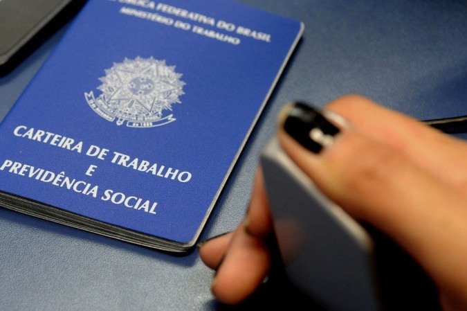 Agências do trabalhador do Distrito Federal oferecem 710 vagas de emprego com salários de até R$ 3,1 mil