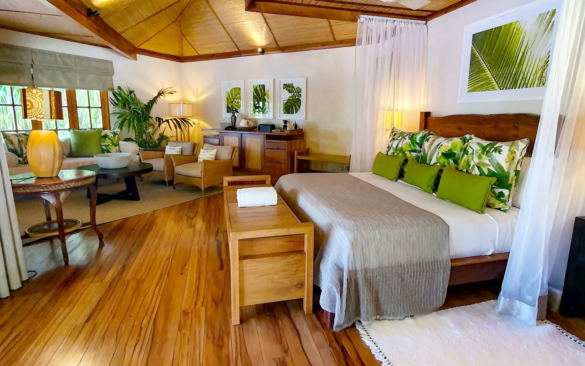 Ett hotellrum på Seychellerna.