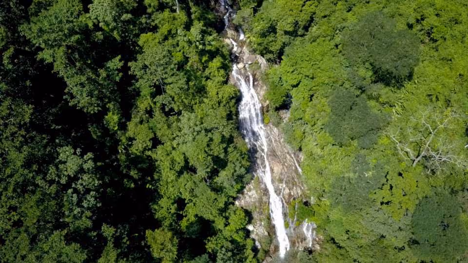 La Cuba waterfall rappelling and La Planta giant natural pool from Medellin