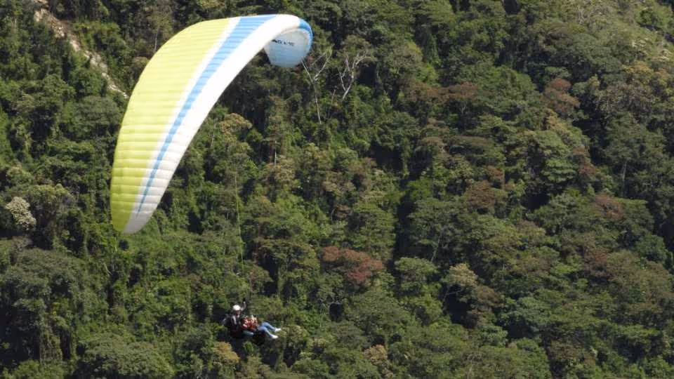 Paragliding and wakeboarding experience from Guatape