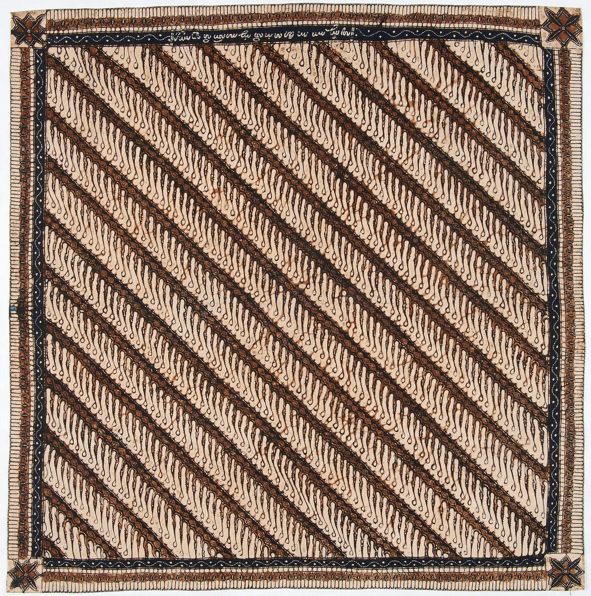 Javanese parang batik pattern with diagonal bands