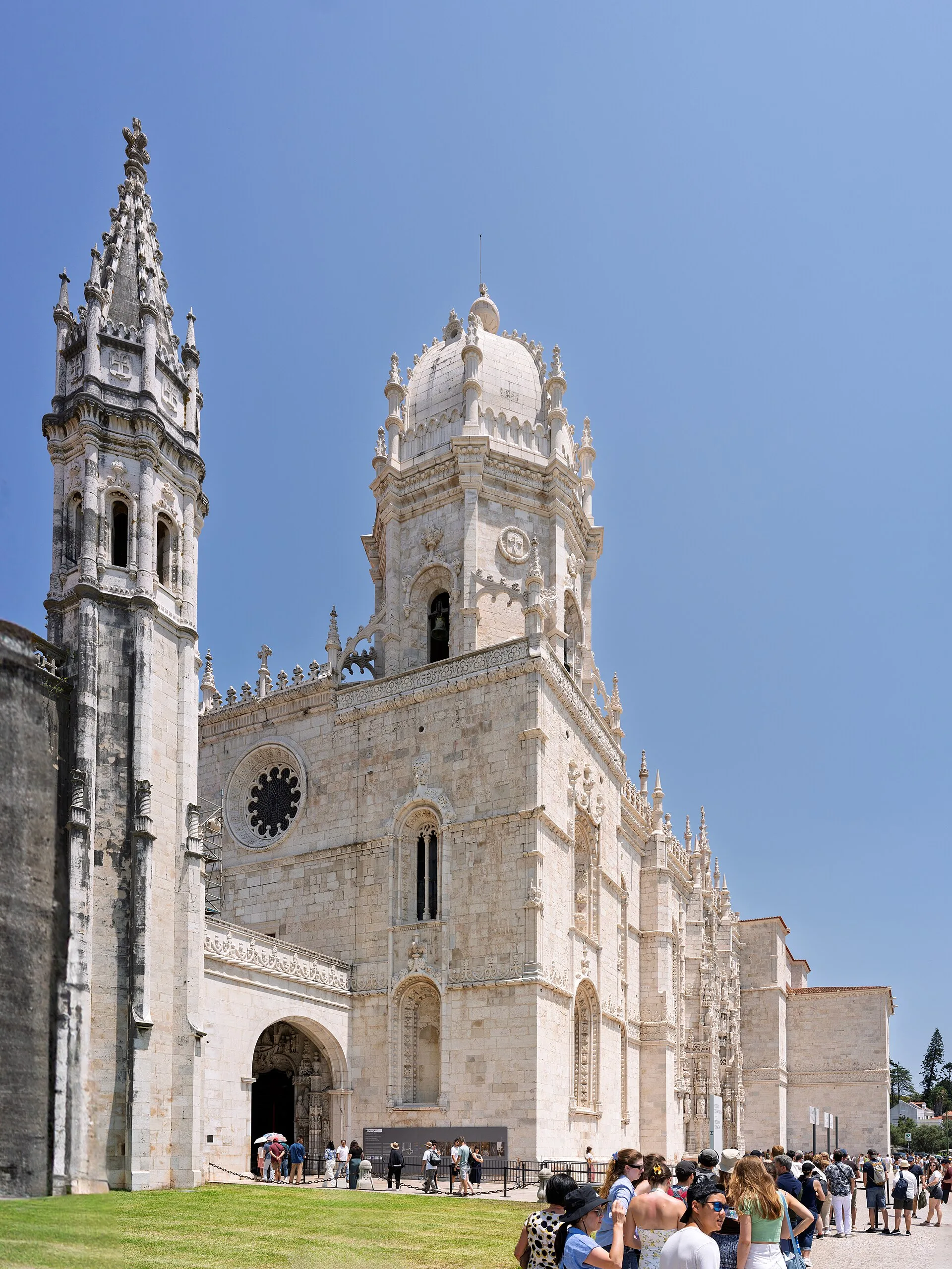 Manueline bell tower and limestone façade of the Jerónimos Monastery
