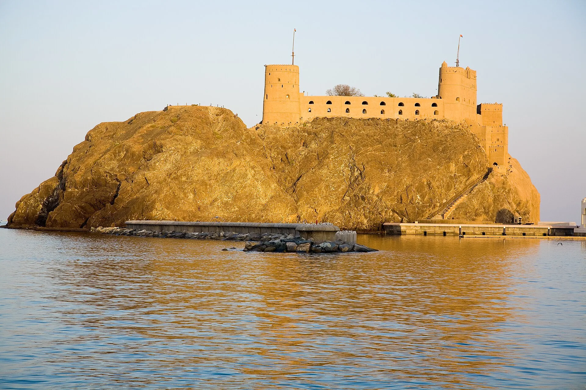 From Old Muscat to Shatti Al-Qurum: how Oman's capital spread along its coast