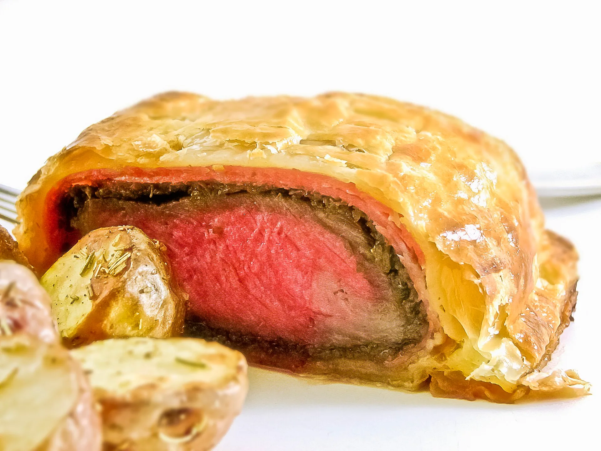 Beef Wellington origin: the history of a British classic in puff pastry