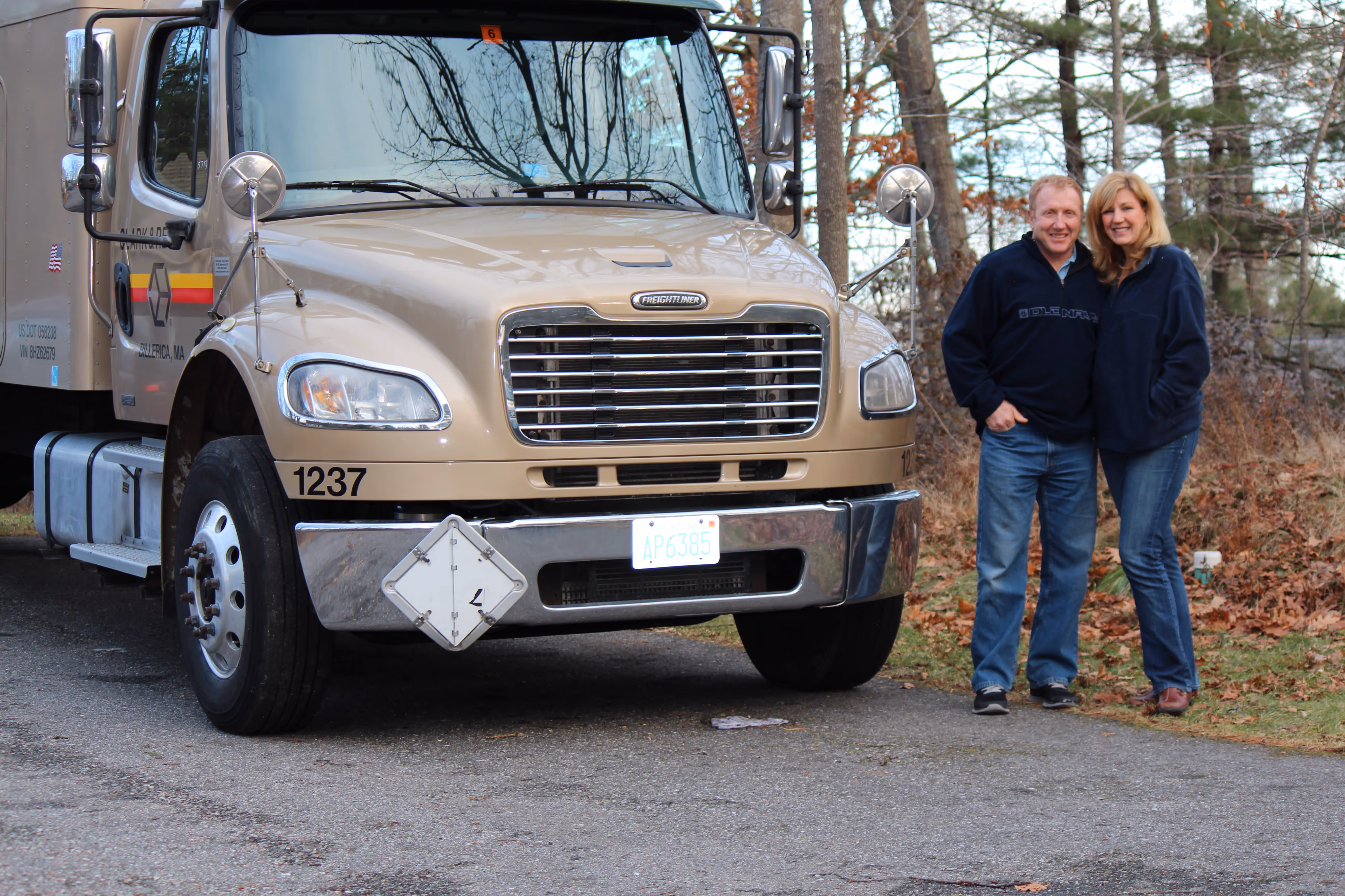 Integrity Movers providing moving services