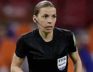 Stephanie Frappart becomes first female referee to officiate men's World Cup Qualifier | Football News | Sky Sports