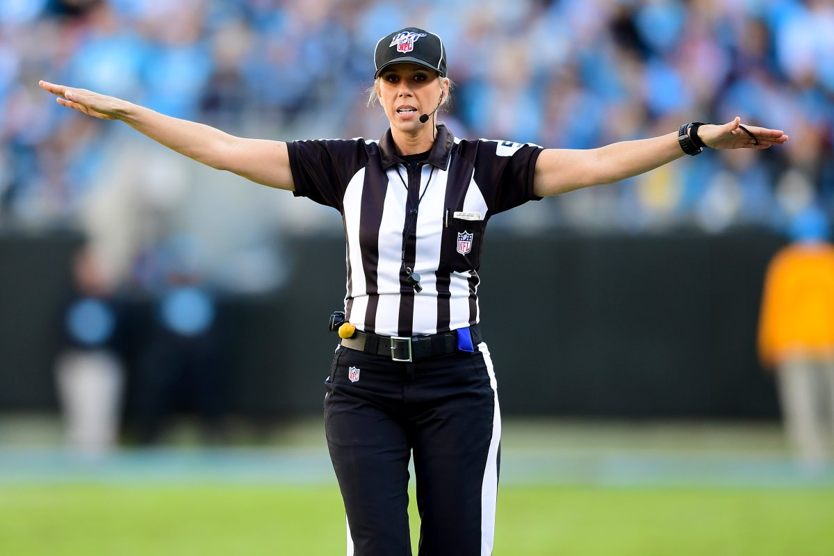 Super Bowl Official Sarah Thomas Will Make History at Big Game - Newsweek