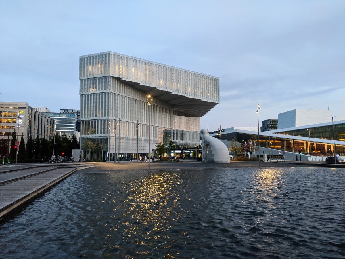 10 Innovative Libraries in the World - Sheet16