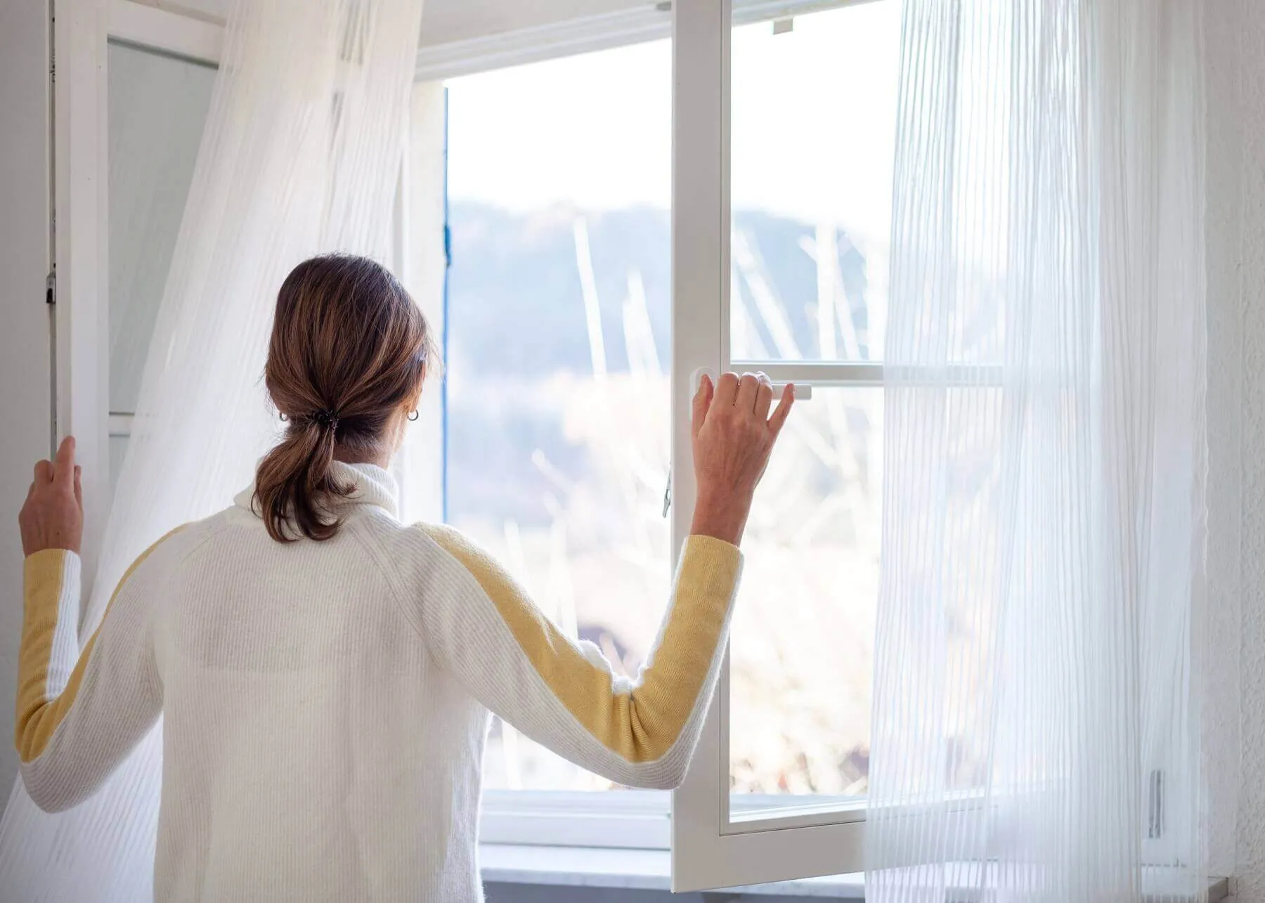 L'impact des portes et fenêtres sur la qualité de l'air intérieur et la santé des occupants