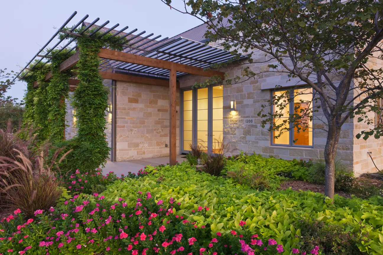 choisir-ses-portes-et-fenetres-pour-maximiser-lapport-lumineux-naturel