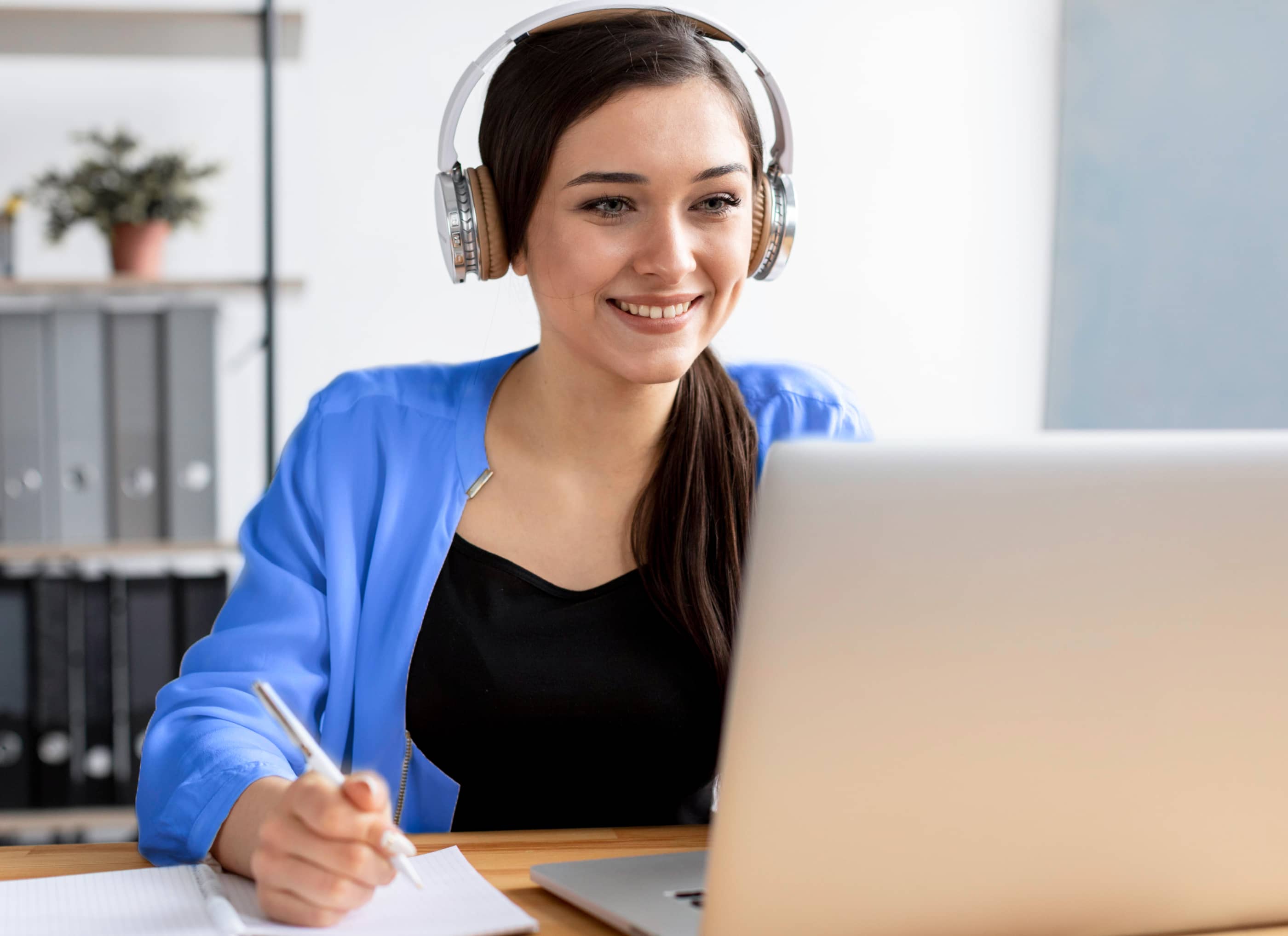 Meeting Woman Webinar - Webinar X Webflow Template