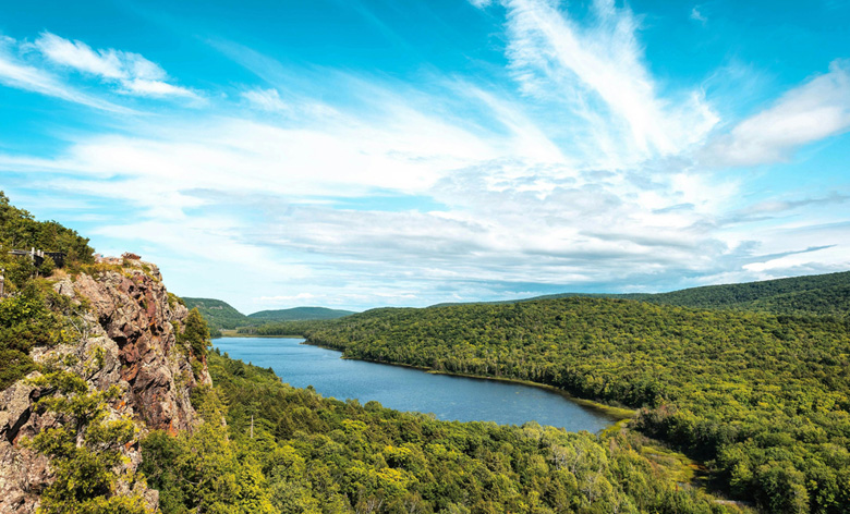 27 of the Most Beautiful Places to Visit in Michigan