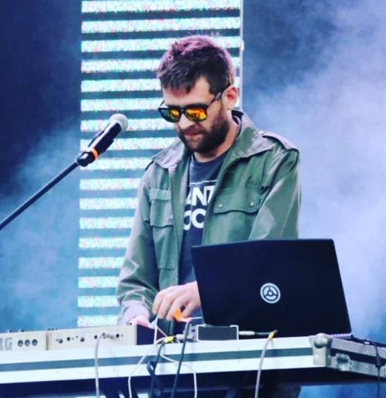 Simon González Profesor de producción Musical BMS