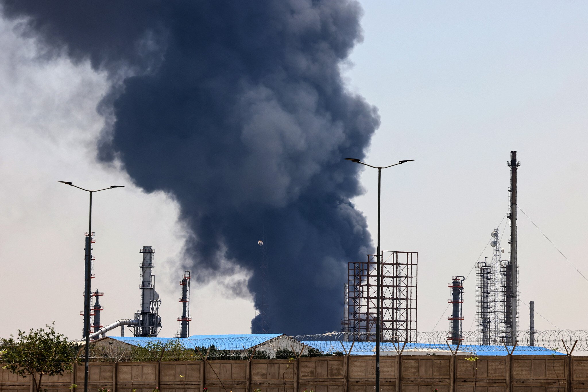 Why Hasn’t Israel Attacked Iran’s Oil Exports? Restraint Is a Threat.