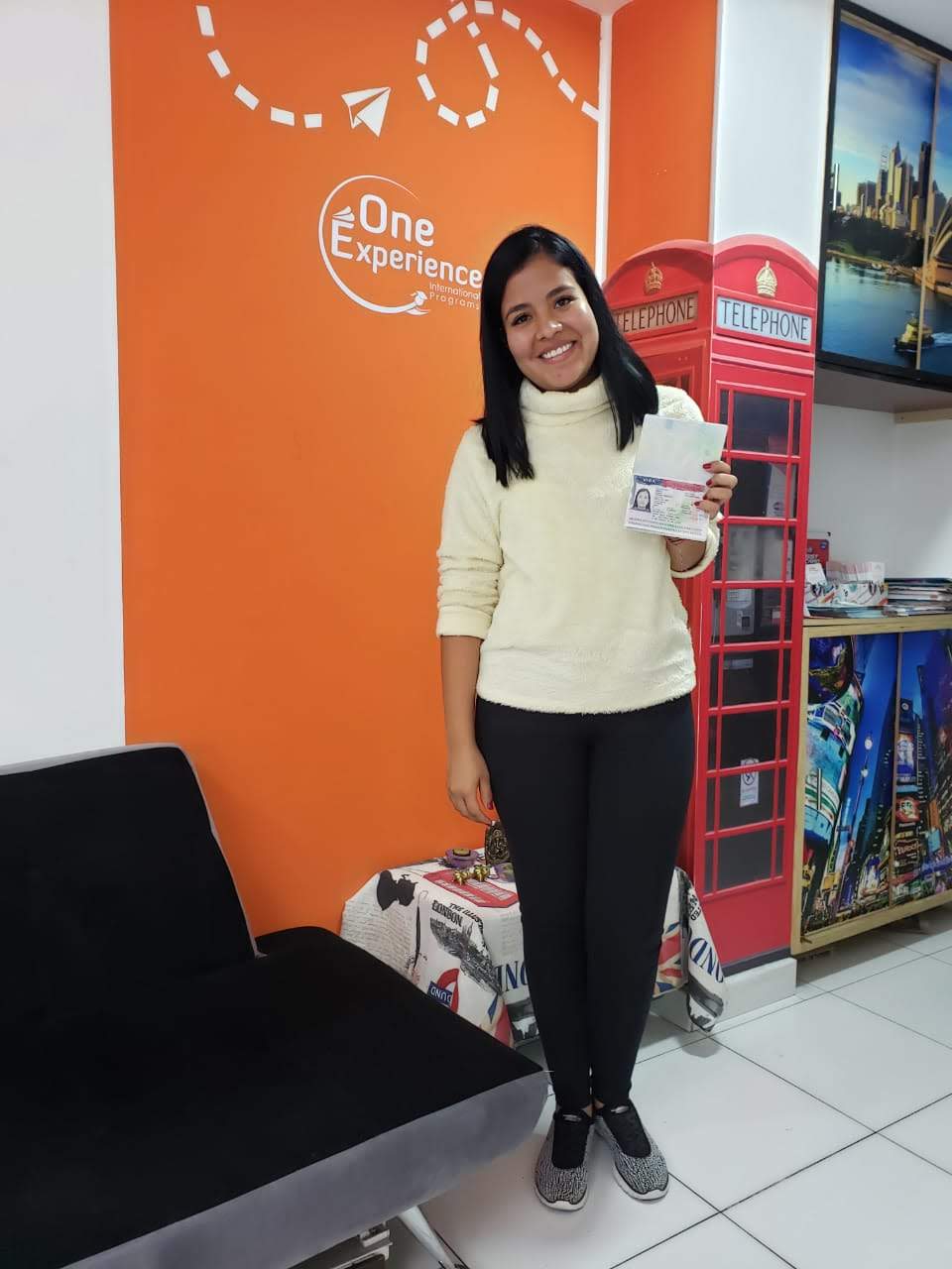 [headshot] image of customer (for a schools (k12))