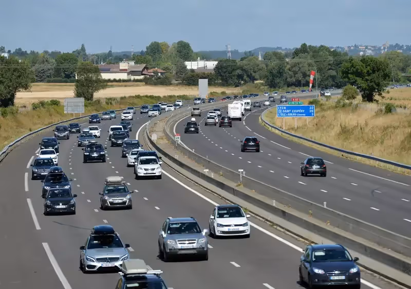 Autoroute avendcar voiture