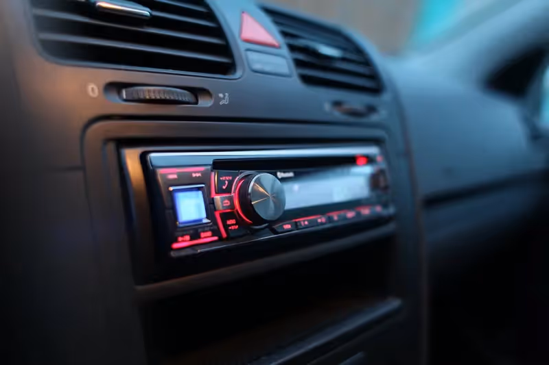 Autoradio voiture avendcar