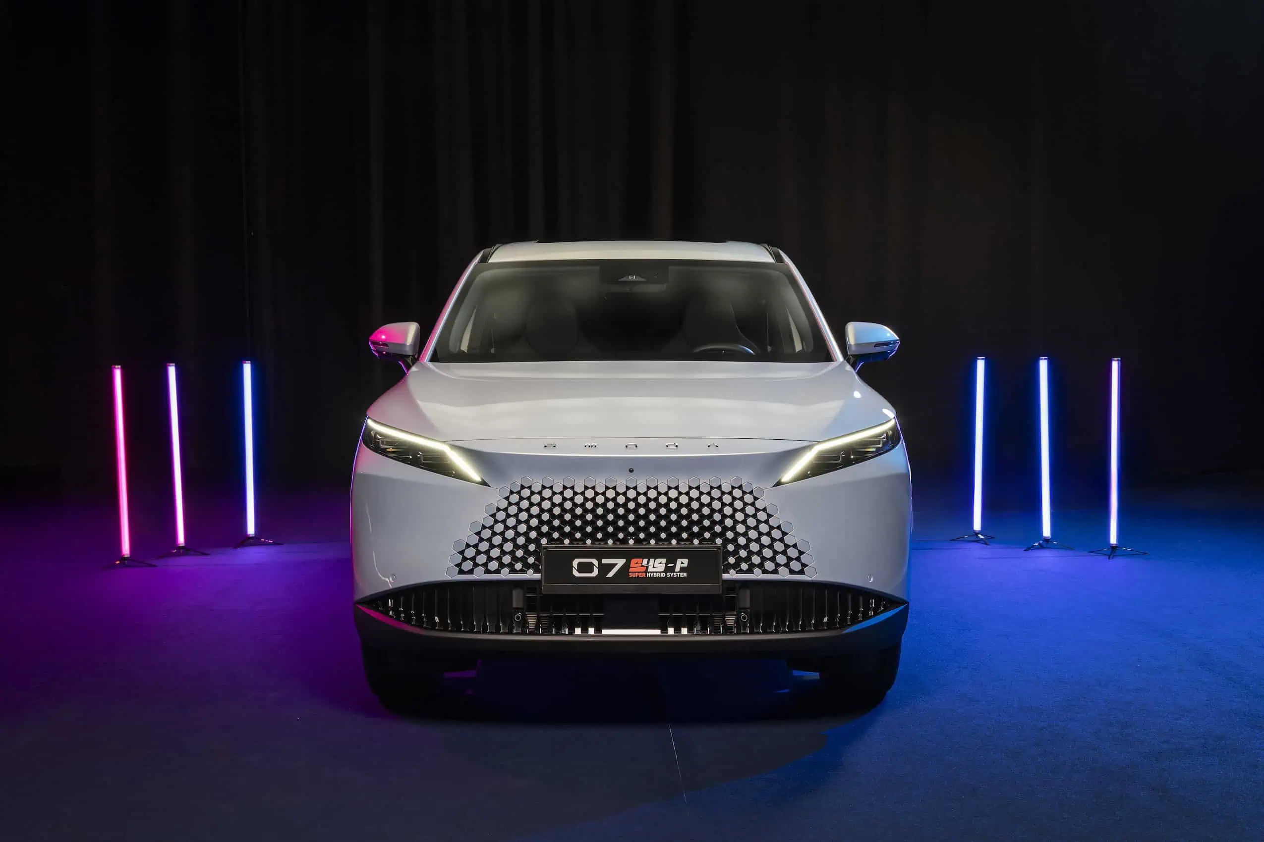 Omoda 7 SUV hybride rechargeable