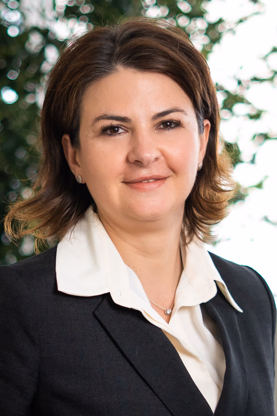 Cataline Lepureanu headshot
