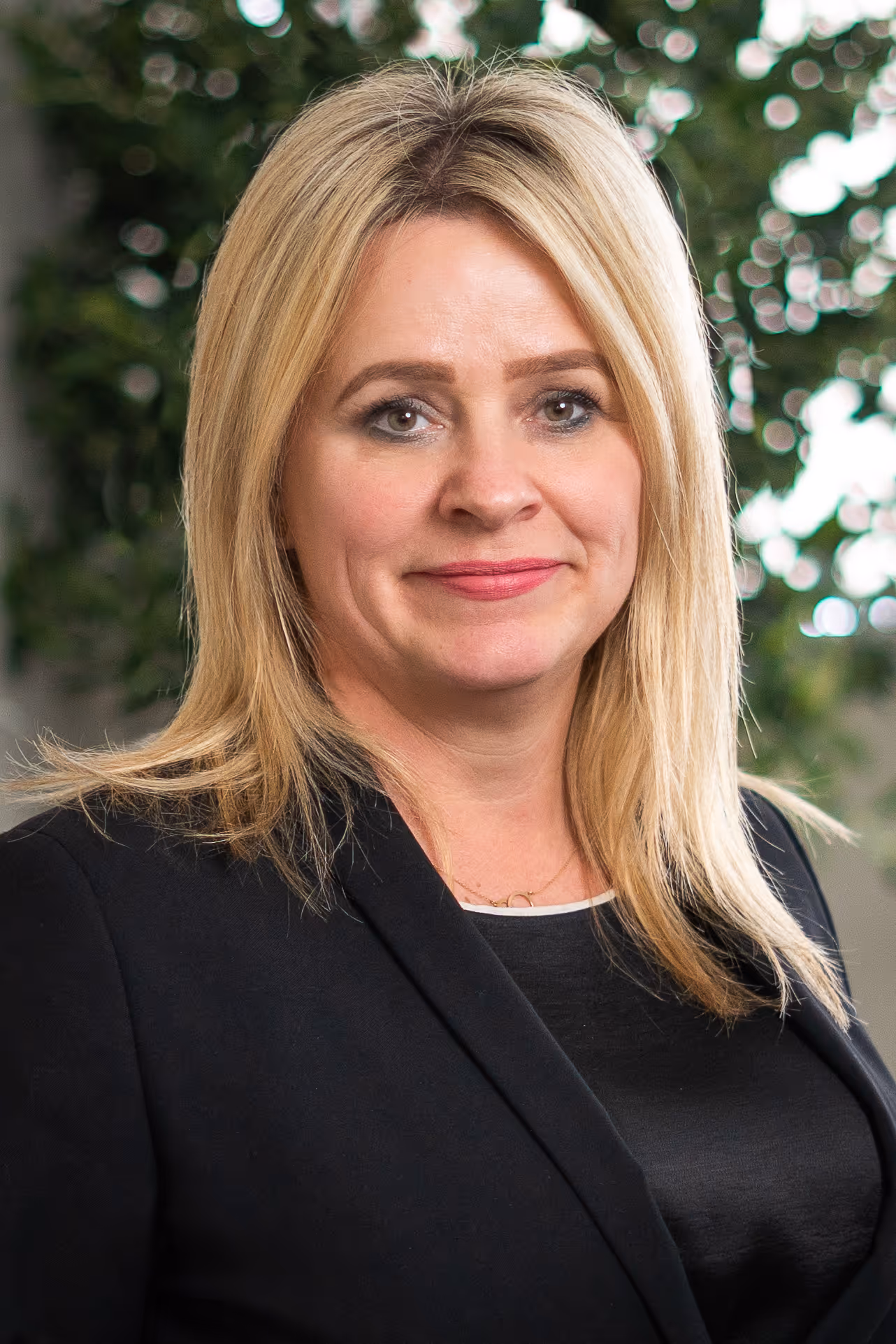 Heidi Takacs headshot