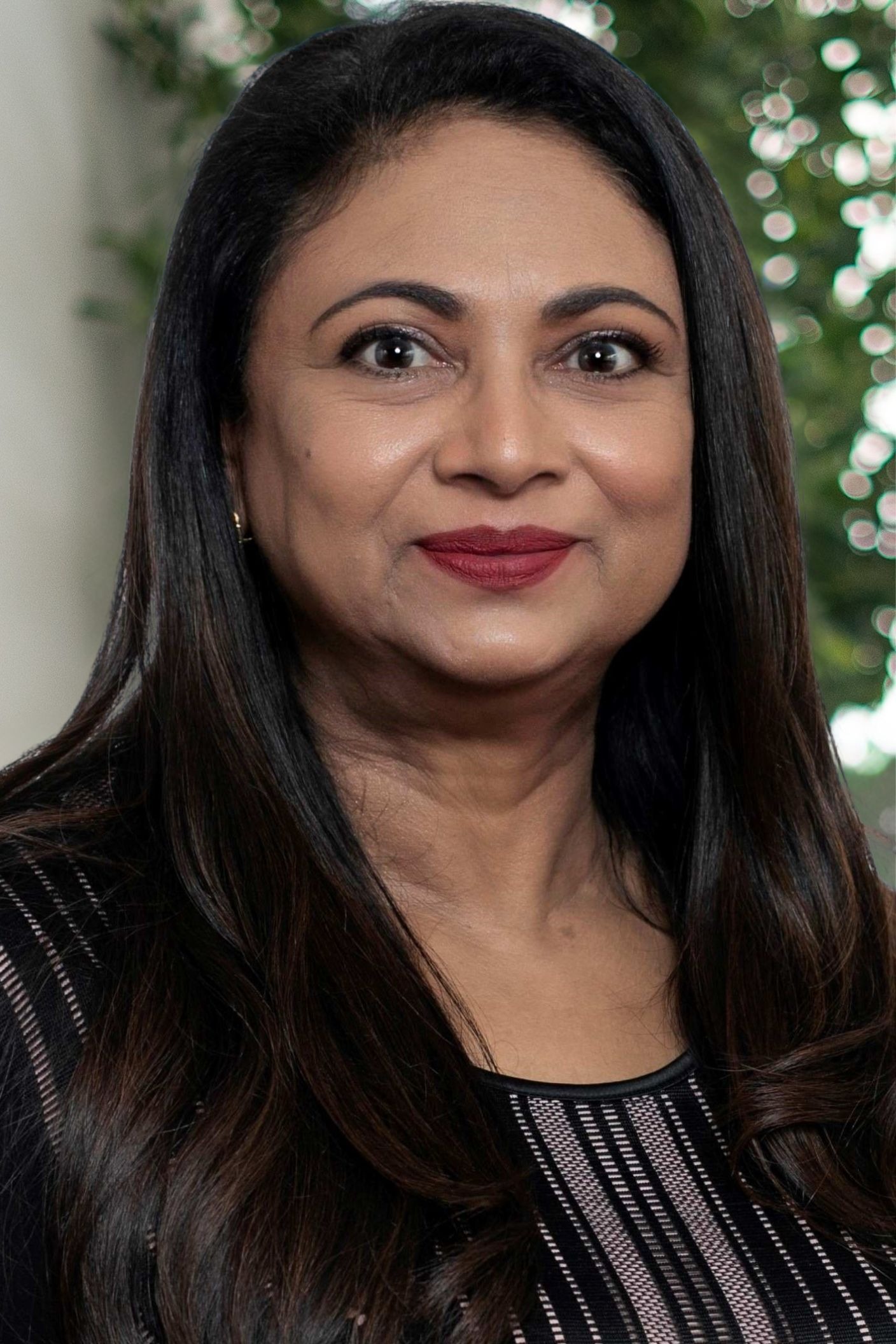 Vivian Fernandes headshot